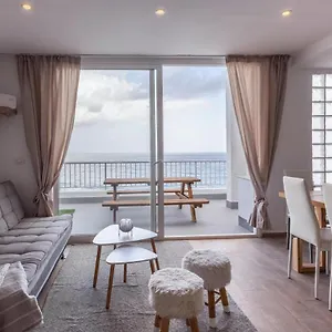 casa-punta-brava.in-canary-islands.com/